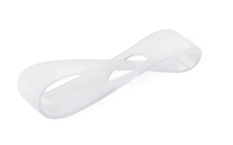 A slightly cloudy transparent 3D-printed loop made with VersaClear using stereolithography, with a basic finish.